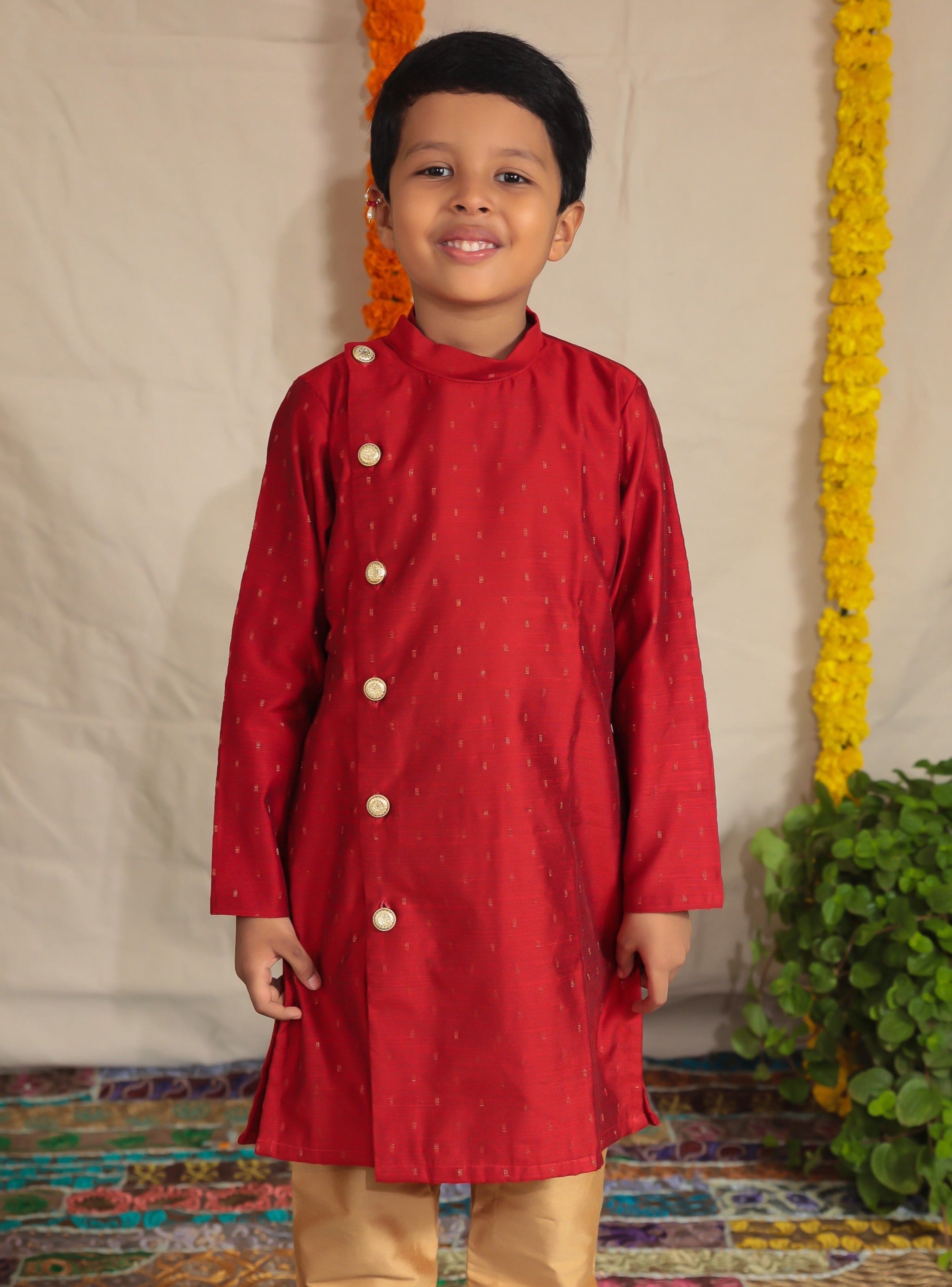 Red kurta best sale with golden pajama