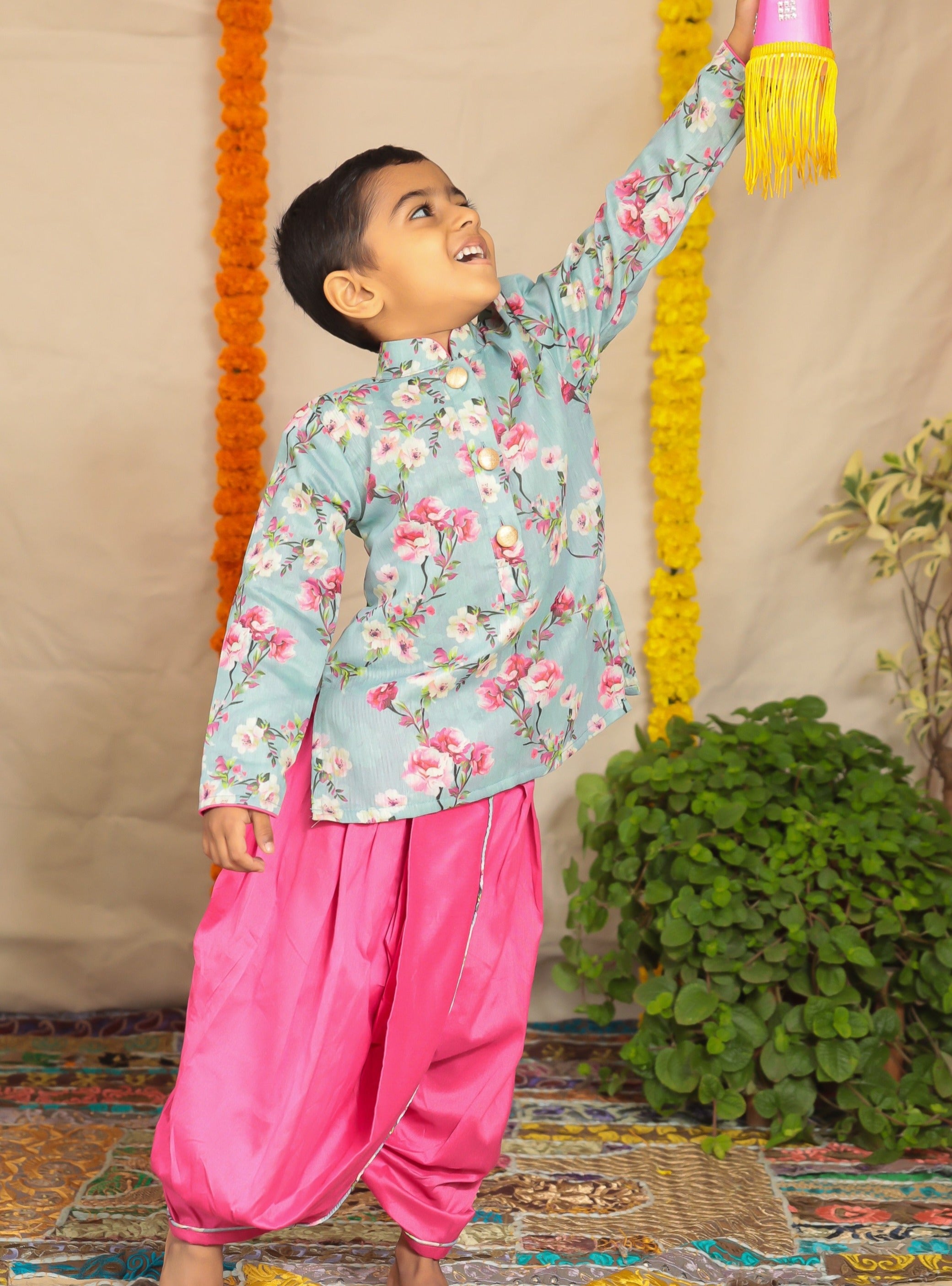 Grey floral printed kurta with pink cotton silk dhoti