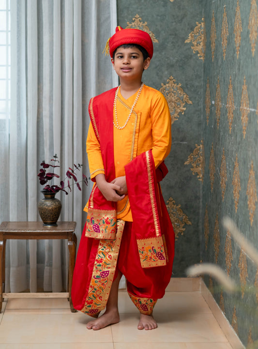 Bright red Mysore silk sovale uparane set with bold Peacock Paithani border