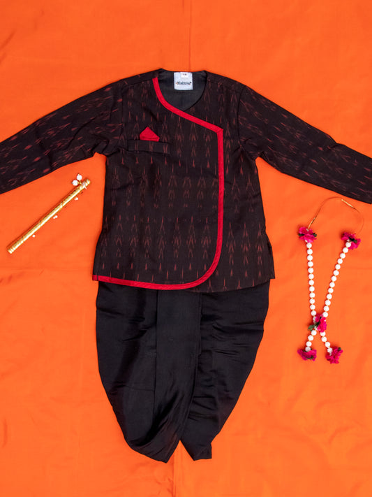 Celebrate Sankrant in style with our elegant black ethnic wear for boys and girls. Crafted from luxurious silk brocade and Chanderi fabrics, this collection blends tradition with modern charm. Perfect for the Makar Sankrant festival ! 