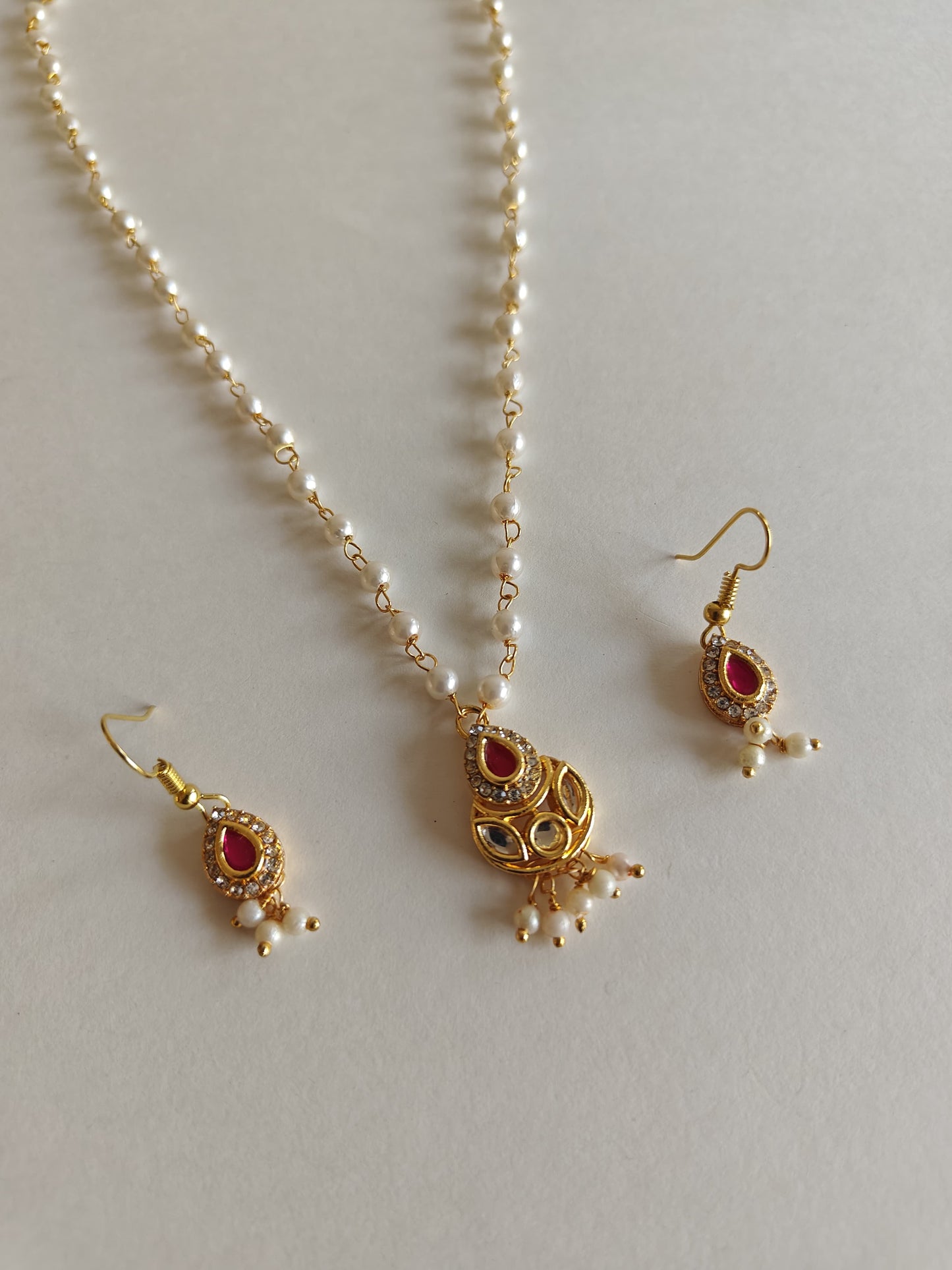 Ratna set Pink - Pearl chain necklace with Kundan studded drop shaped pendant and matching earrings for Girls