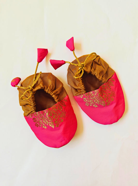 Adjustable brocade silk booties / fabric shoes / ethnic footwear / jooti / mojari / golden socs for a newborn baby. Can be teamed with any traditional dress. 